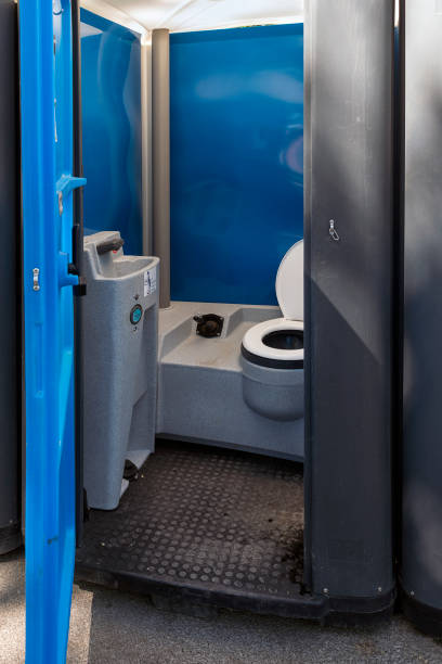 Best Portable toilet rental cost  in Wood River, IL