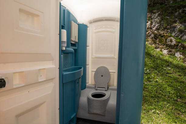 Best Temporary restroom rental  in Wood River, IL