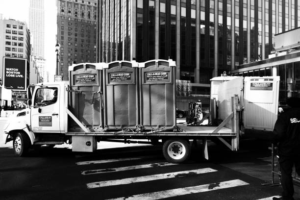 Best Porta potty rental near me  in Wood River, IL